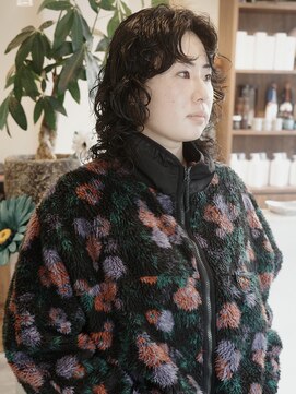 ウィム(wim) 『ウルフパーマ』レイヤーパーマ/カーリーパーマ/黒髪ウルフ