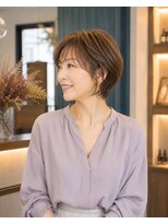 バグズ(Baguz)&nbsp;40代50代小顔ひし形ショートレイヤー丸みシルエット大人ショート