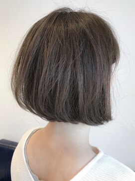 ウィロー(WILLOW) 【WILLOW】おさまるボブの秘密は襟足にアリ(井下貴史）