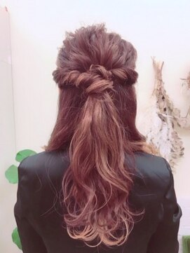 ネオリーブリノア 北千住東口店(Neolive Linoa) ハーフアップ　結婚式