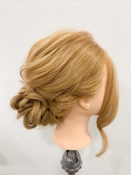 ファレ(Phalae) クイックヘアセット　1500円