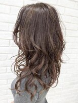 ミーティア バイ クアトロ(Meteor By QUATRO)&nbsp;大人可愛いナチュラルベージュ