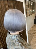 グラデーションボブ×ホワイトグレージュ