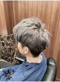 ホワイティアッシュ×アップバング