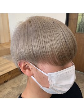 アルファ アルファ(ALPHA ALPHA) ホワイトマッシュカラー