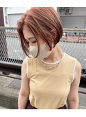 ピンクベージュ