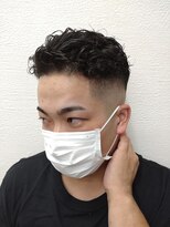 トバ(TOBA)&nbsp;スキンフェード+パーマ