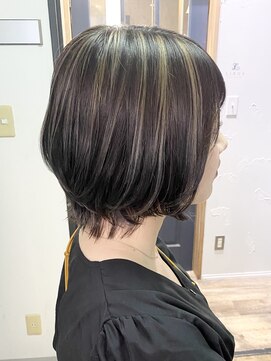 リルア 博多(LIRUA) ハイライトショートスタイル