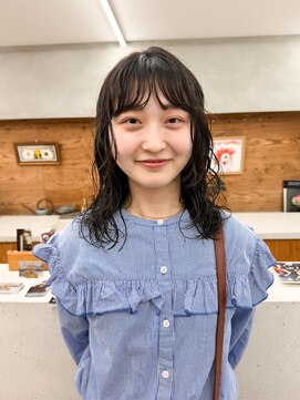 トゥコ(tuco) ミディアム　ミディアムレイヤー　ミディアムパーマ　パーマ