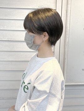 フェール(faire) コンパクトショート・グレージュカラー