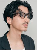 渋谷フェザーパーマフェザーショート大人刈り上げセンターパート