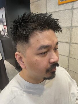 フランクスバーバー アンド ビアークラブ(FRANK'S BARBER and BEER CLUB) ナチュラルアップバングフェード