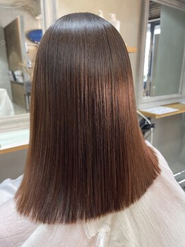 ブルー(BLUE.) 髪にドラマを。髪質改善縮毛矯正