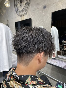 ライズ 綾瀬店(RISE) 大人っぽい印象の束感ショートゆるめツイストスパイラル集!