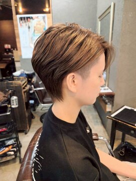 クレメント サロン ブル(Clement Salon Bull) ショートヘアー/ミディアムヘア/暗めカラー/グランマッシュ/松戸