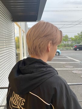 アルティザン(artisan) センターパートミルクティーベージュ