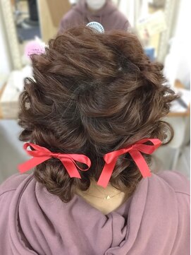 ヘアアンドメイク ゼン ヨコハマ(Hair&Make ZEN YOKOHAMA) イベントにも★もこもこツインお団子★