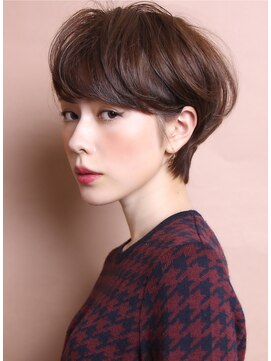 サーカス バイ ビュートリアム 青山(CIRCUS by BEAUTRIUM) 30代40代50代美シルエットのフレンチショート