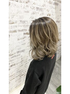 シャルム(Charm) ハイライトバレイヤージュ