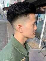 ビュー トウキョウ(VIEW TOKYO)&nbsp;スキンフェード×サイドパート×スパイラルパーマ