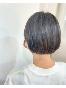 ミロワール(miroir) ショートボブ/毛先ポイントカラー