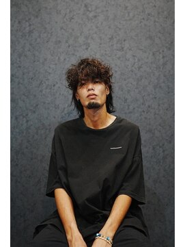 スペインカール風メンズウルフ