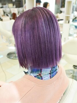 ミーティア バイ クアトロ(Meteor By QUATRO) パープル ラベンダー ボブ