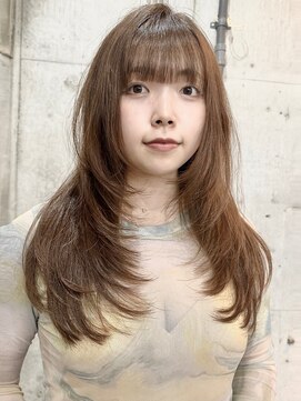 サクラ オモテサンドウ(SAKURA) ぱっつん前髪×ワンカールで簡単可愛いワンホンレイヤー 表参道