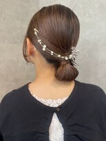 クララデアンシュシュ(Kurara de UN CHOU CHOU)&nbsp;個性的にしたいならタイトシニヨン