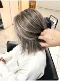 前髪ハイライトカラー似合わせカットウェーブミディアム