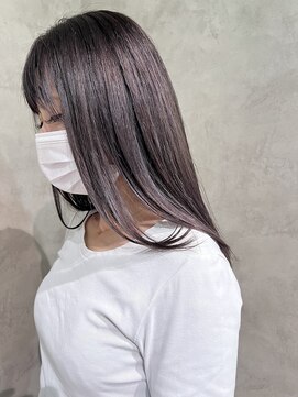 クララデアンシュシュ(Kurara de UN CHOU CHOU) 飽きないグレージュカラー