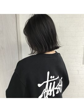 マルフェ 天王寺(marfe) 暗髪ぱっつんボブ外はね 透明感カラー