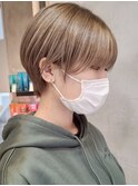 切りっぱなしボブピンクベージュミディアムボブダブルカラー