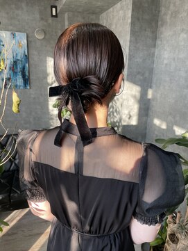 グラック(glac) カチモリシニヨン/ミディアムボブ