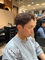 ルースト 原宿店(ROOST)&nbsp;刈り上げセンターパート/波巻きツイストスパイラル/原宿