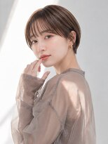 プリモ ココ 鍋島店(Primo coco.)&nbsp;シースルーバング ショートボブ ブラウンベージュ 20代30代 艶感