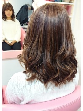 ラチャウ(La.Ciau) ハイライト＆ローライト＆ジュエルカラー＆カット