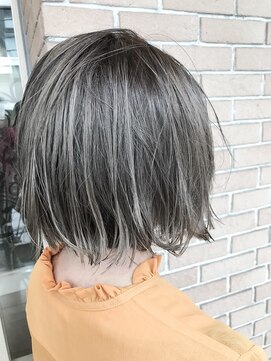 サロンドミルク 原宿(salon de MiLK) 外国人風グレージュ×ハイライト×外ハネボブ