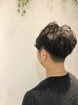 コム(com by neolive)&nbsp;ツーブロック前下がりマッシュカール 2