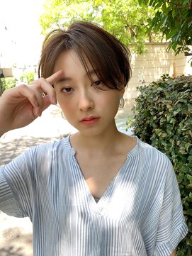 ミィ 表参道(mee.) 【mee.】ブチ 大人かわいいショートヘア