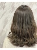 セミロング×シナモングレージュ