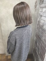 シックス ヘア ワーク ショップ(No.06 Hair Work Shop)&nbsp;シルバーグレージュ ＋ ボブ