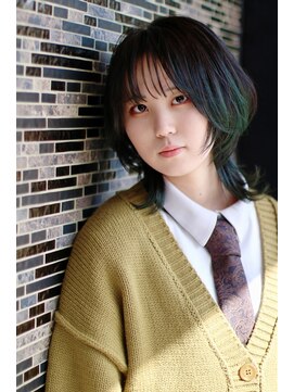 ヘアーアトリエ ラフェル(hair atelier Rafel) ウルフスタイル・グリーンハイライト