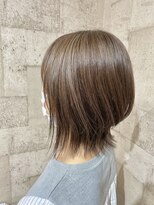 クロノスアーク バイ ディーズ(CHRONOS ARK by.D's)&nbsp;大人可愛い 切りっぱなし ひし形 外ハネ ウルフ グレージュ