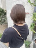 ベージュブラウン