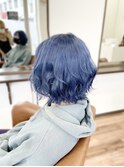 ブルー