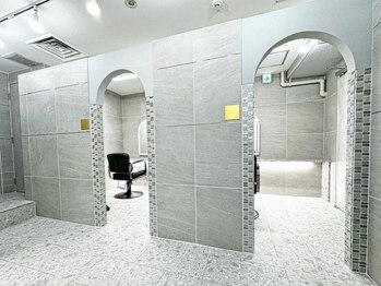アンジェリカラボ 梅田店(ANGELICA LABO)の写真/【梅田/全席完全個室】完全個室なので周りを気にせずくつろげます【梅田/レイヤーカット/韓国風/髪質改善】