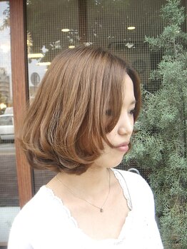 ヘアアンドメイク アリス(Hair&Make Alice)の写真/【吉塚駅直結】女性スタイリストのみ◎白髪染めもお任せください！気になる根元にはリタッチでキレイに♪