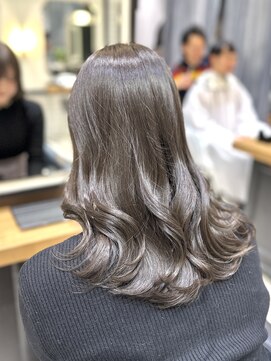 サヴォア(Savoir) 【安藤】透明感＆艶UP オリーブグレージュ