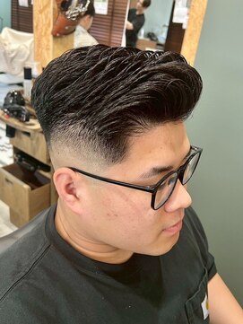 スタンドバーバー 柏(STAND BARBER) スペインカール/スパイキーショート/ブルーブラック